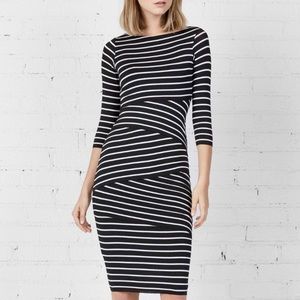 𝕓𝕒𝕚𝕝𝕖𝕪 𝟜𝟜 𝕤𝕥𝕣𝕚𝕡𝕖 𝕕𝕣𝕖𝕤𝕤